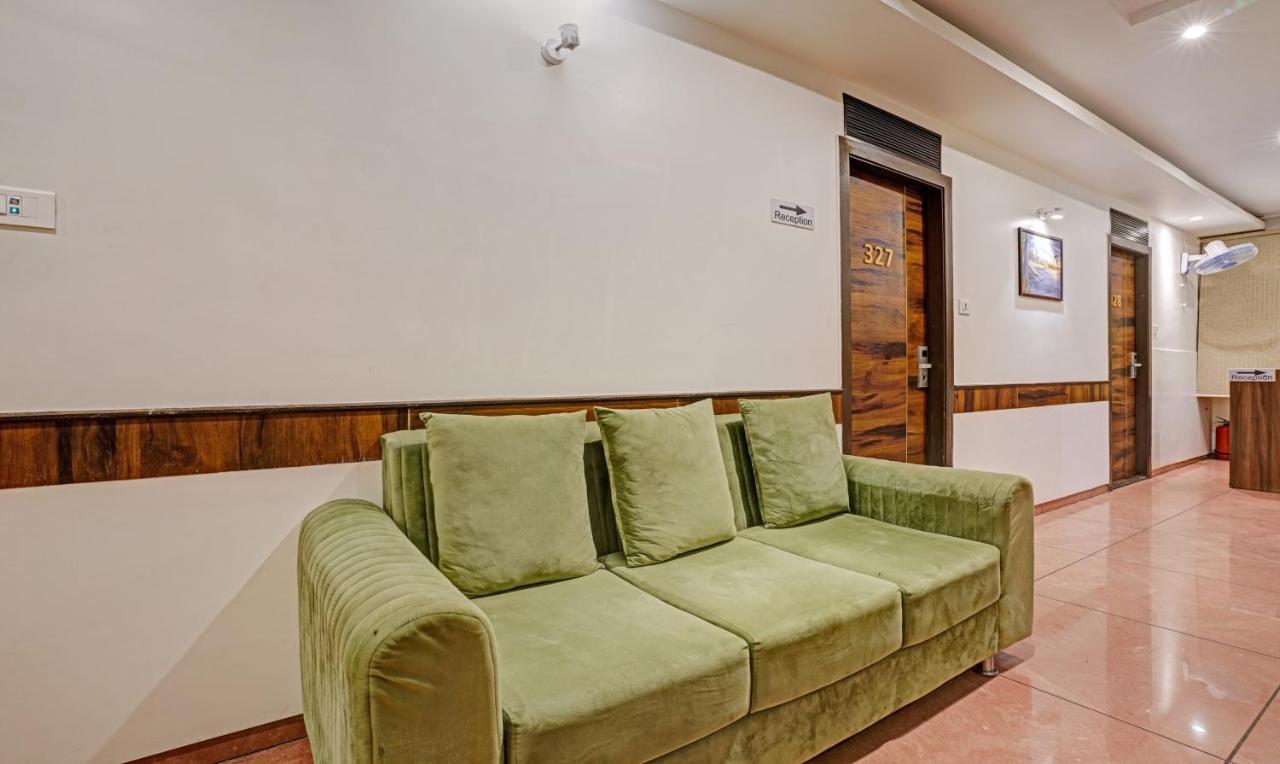 Hotel Bkc Mannat Мумбай Екстериор снимка