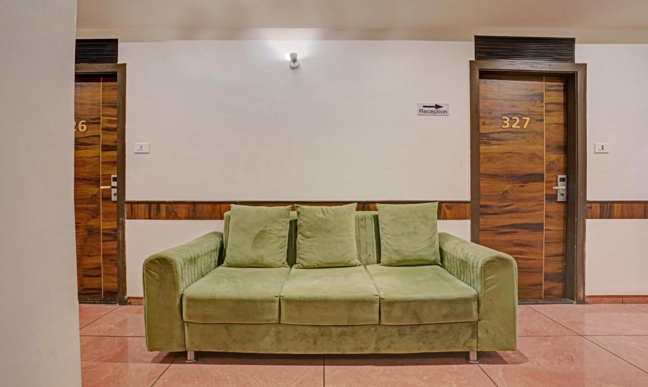 Hotel Bkc Mannat Мумбай Екстериор снимка
